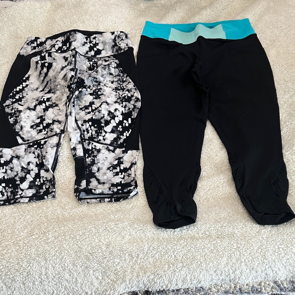 Women’s Calvin Klein Black and Blue Patterned Leggings